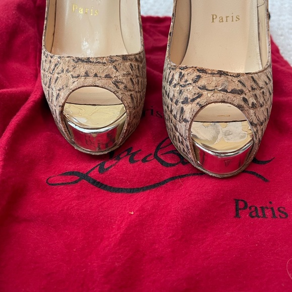 Christian Louboutin Size 35 “New Very Prive” Pumps - Picture 8 of 12